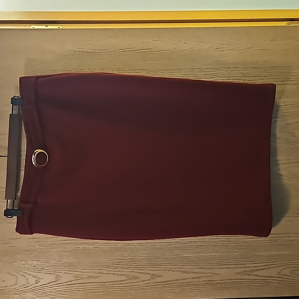 olivia blu burgundy stretch pencil skirt with belt.